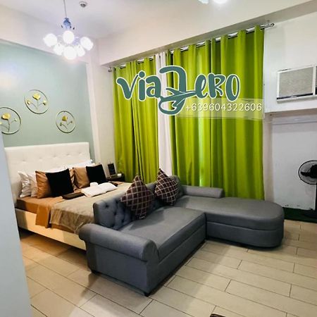 One Palm Tree Villas Condominium - Studio 2Nd Fl With Balcony - Across Terminal 3 Airport Pasay Dış mekan fotoğraf